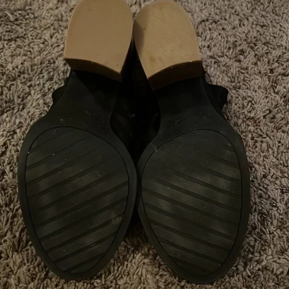 Quipid Peep toe black sling back booties. Size 9. - Picture 5 of 9